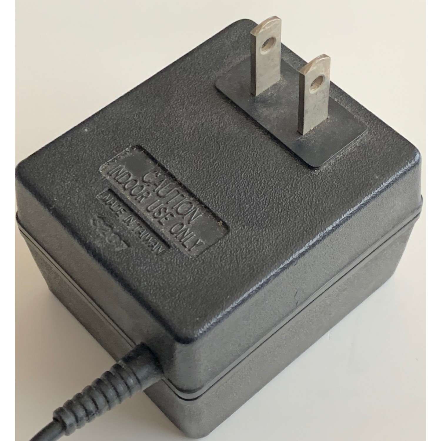 CARGADOR / ADAPTADOR DE FUENTE DE ALIMENTACION PANASONIC AC /  VCA- VCD  NUMERO DE PARTE KX-A11 / ENTRADA VCA 120V 60HZ 12W 0.1A / SALIDA VCD 12V 500MA / MODELO KX-A11 - Imagen 4